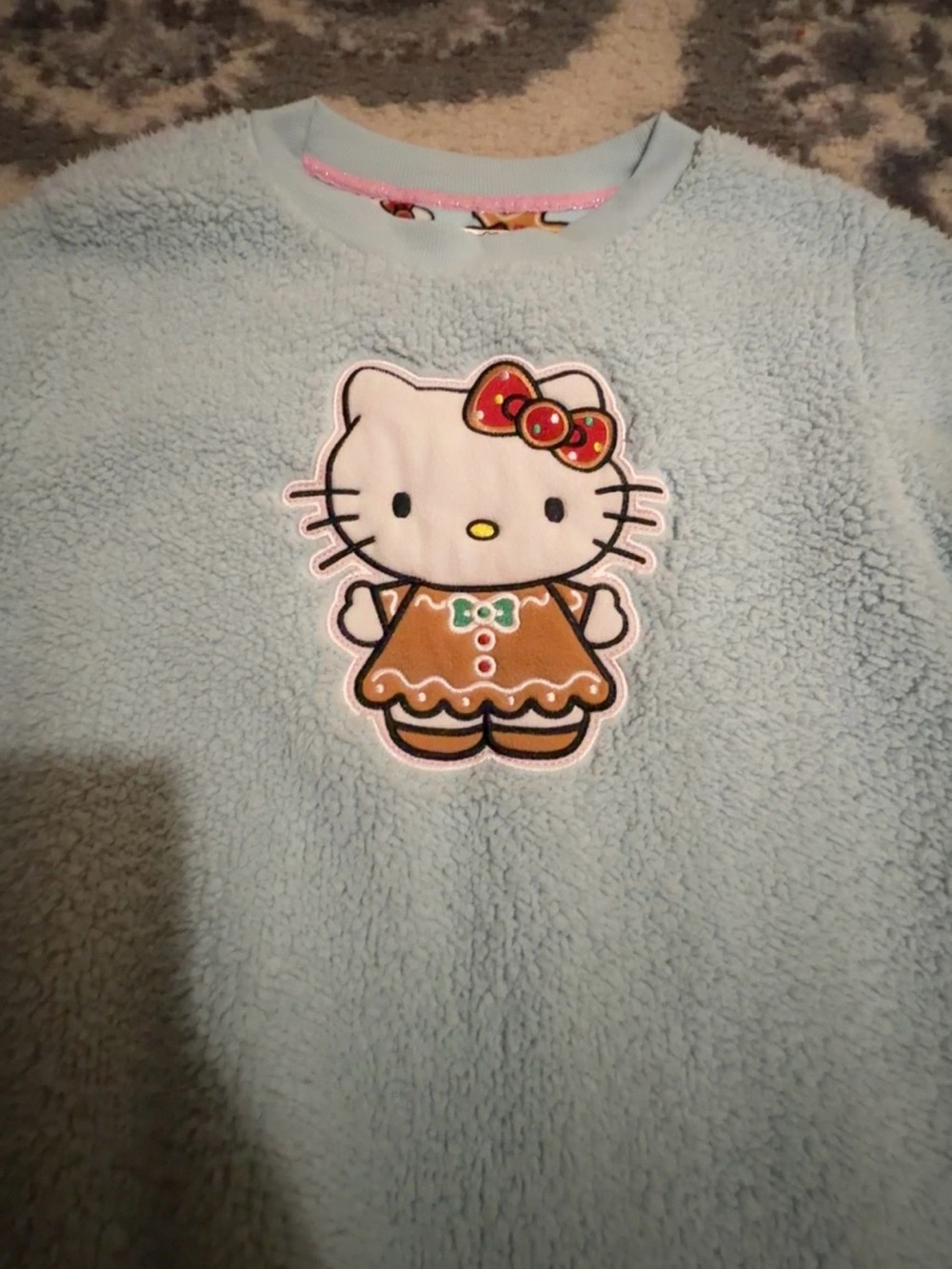 Hello Kitty Sweater - Picture 2 of 3